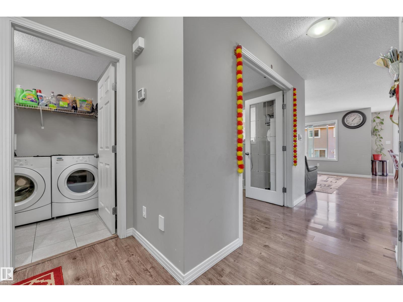 5520 5 AV SW - 8