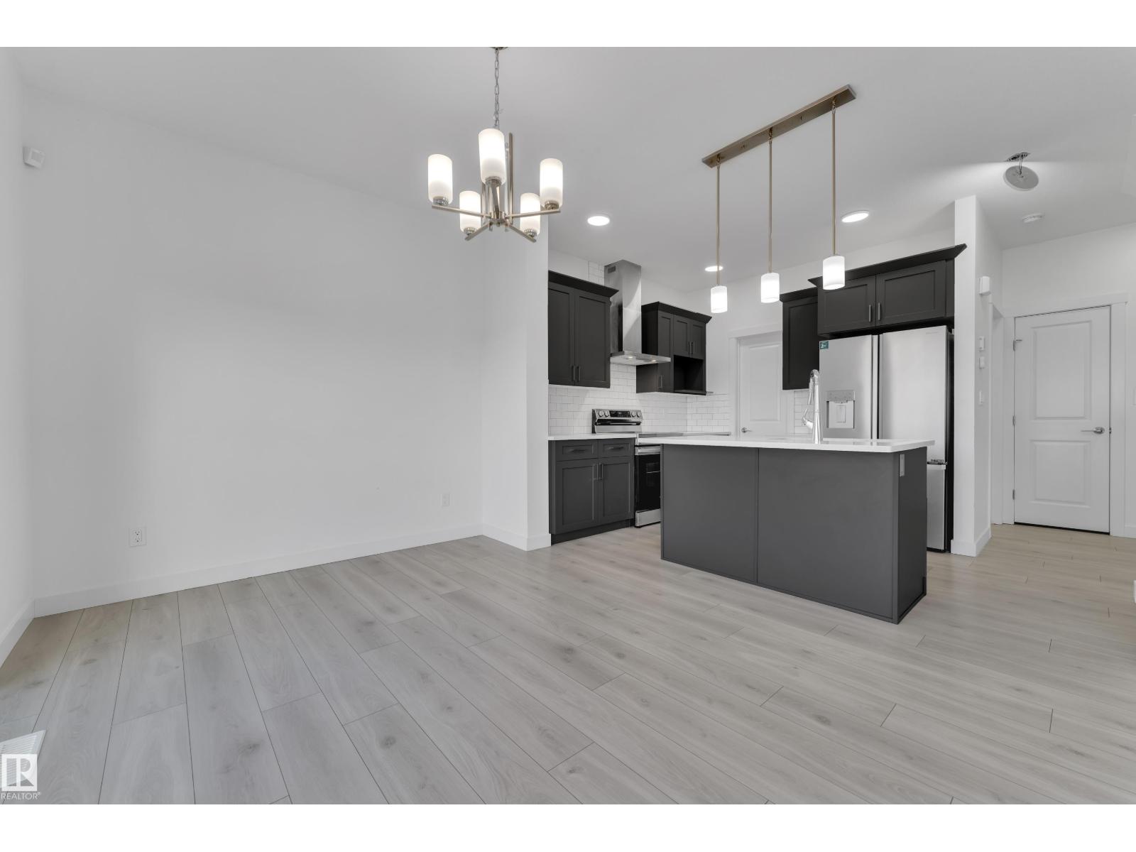19734 29 AV NW, Edmonton