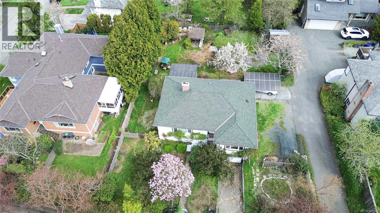  864 Selkirk Avenue, Esquimalt