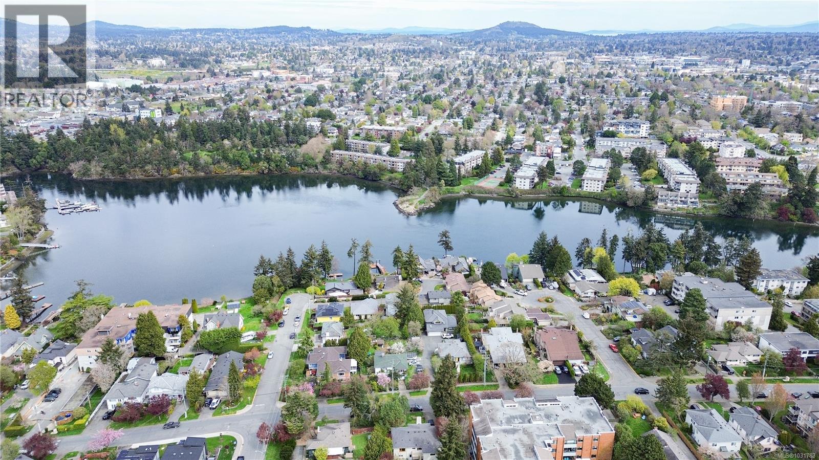  864 Selkirk Avenue, Esquimalt