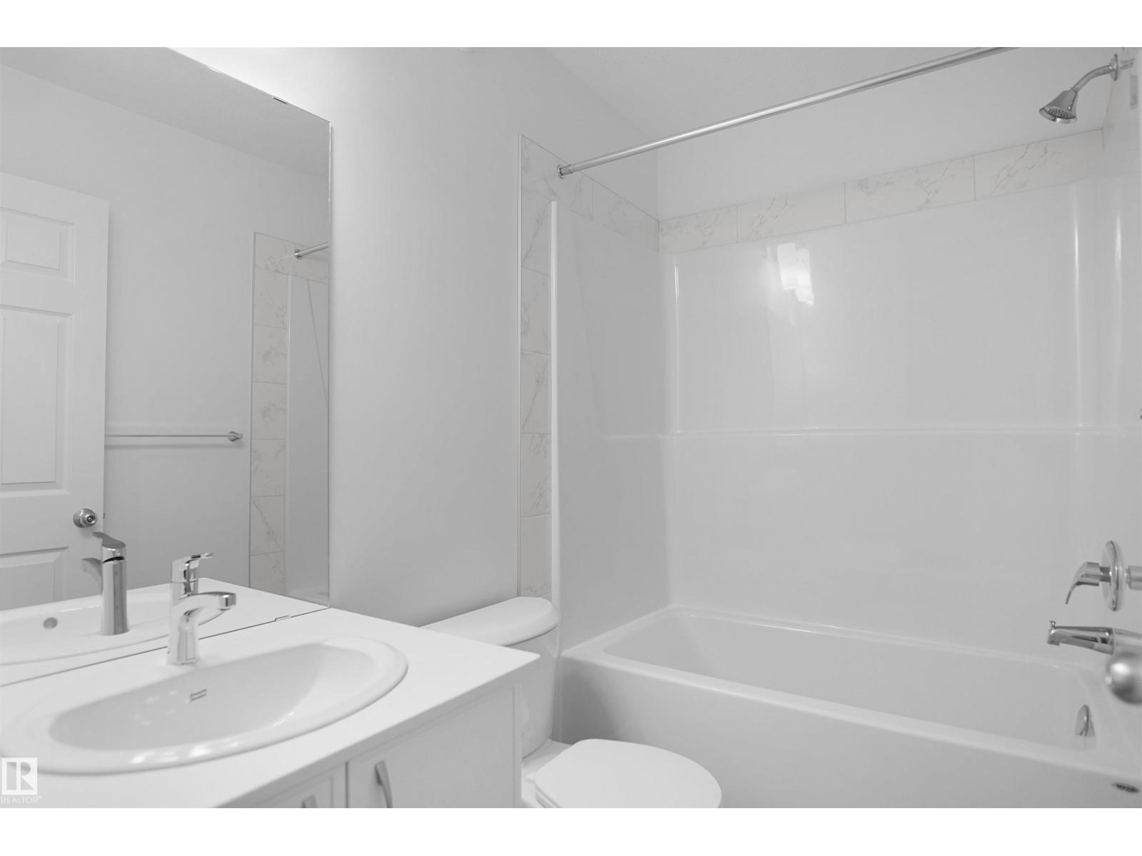 19451 22 AV NW - 25