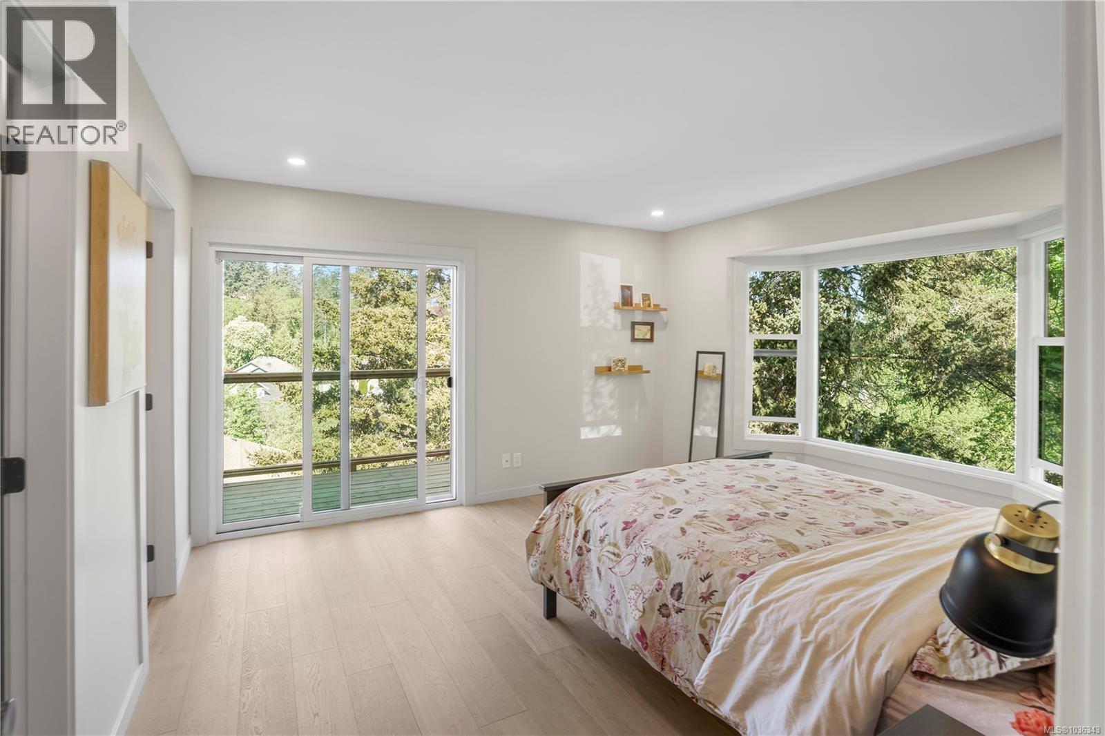 1071 Hyacinth Ave - 17