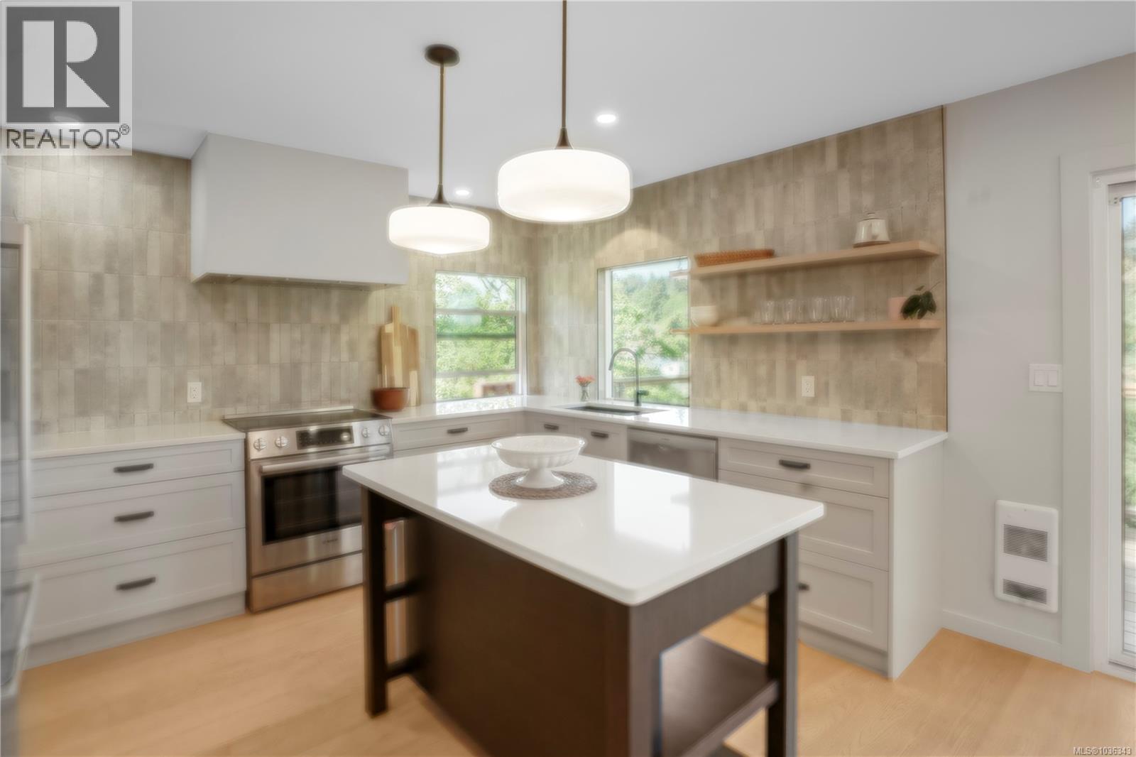 1071 Hyacinth Ave - 10