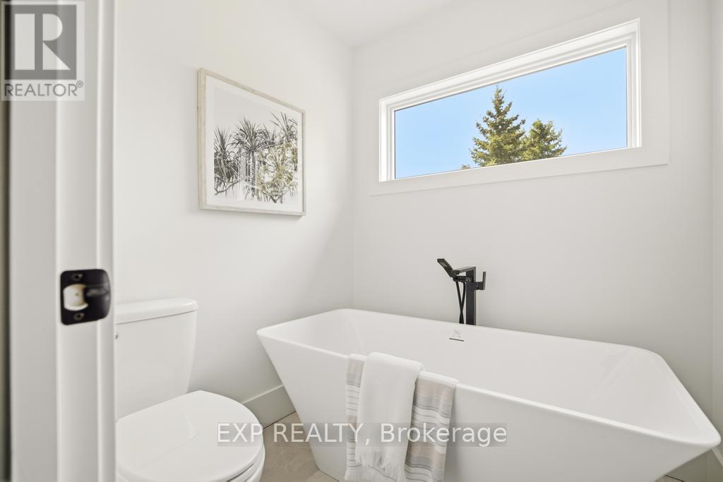 1060 WALTON AVENUE - 38