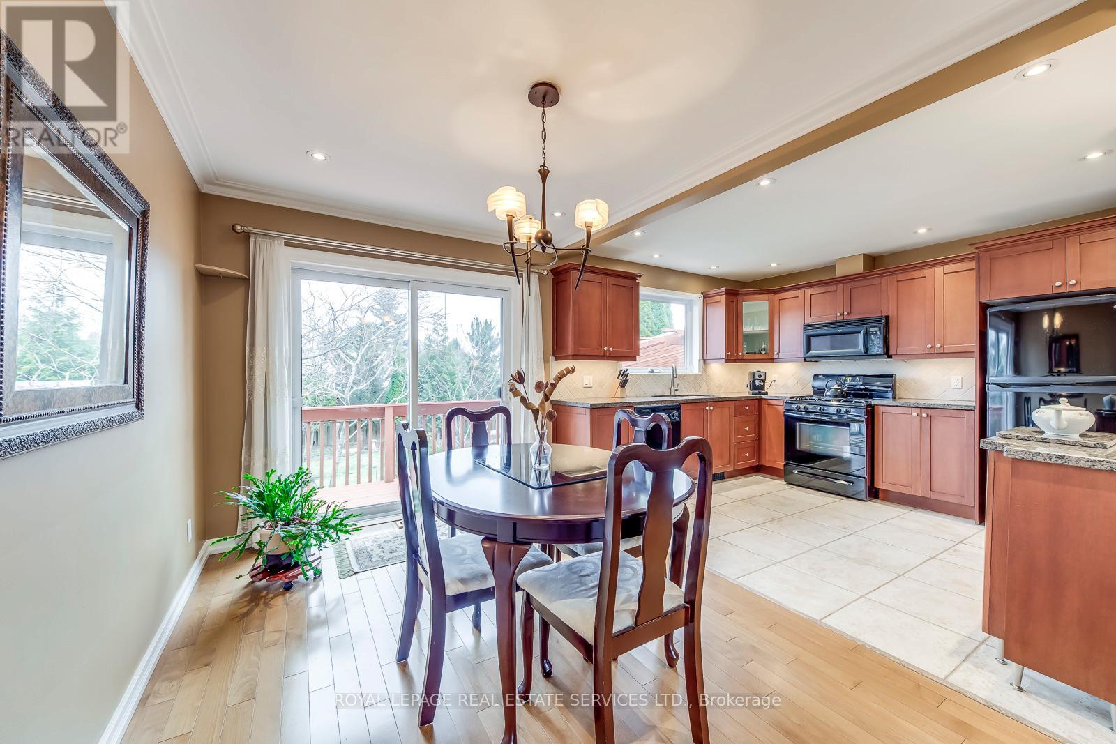 1607 EWALD ROAD - 13