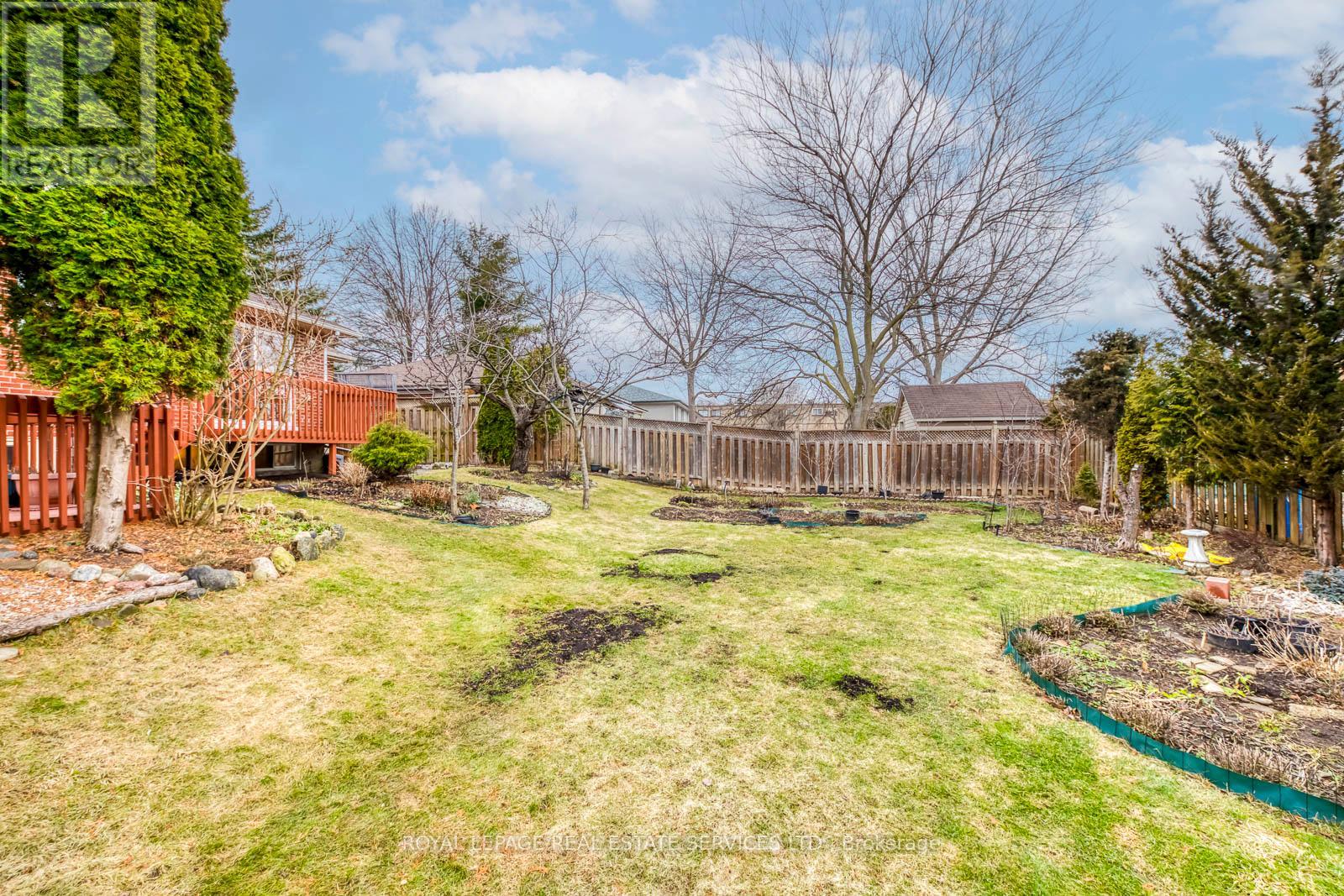 1607 EWALD ROAD - 32