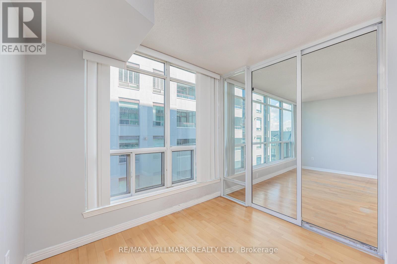 #506 942 YONGE STREET - 20