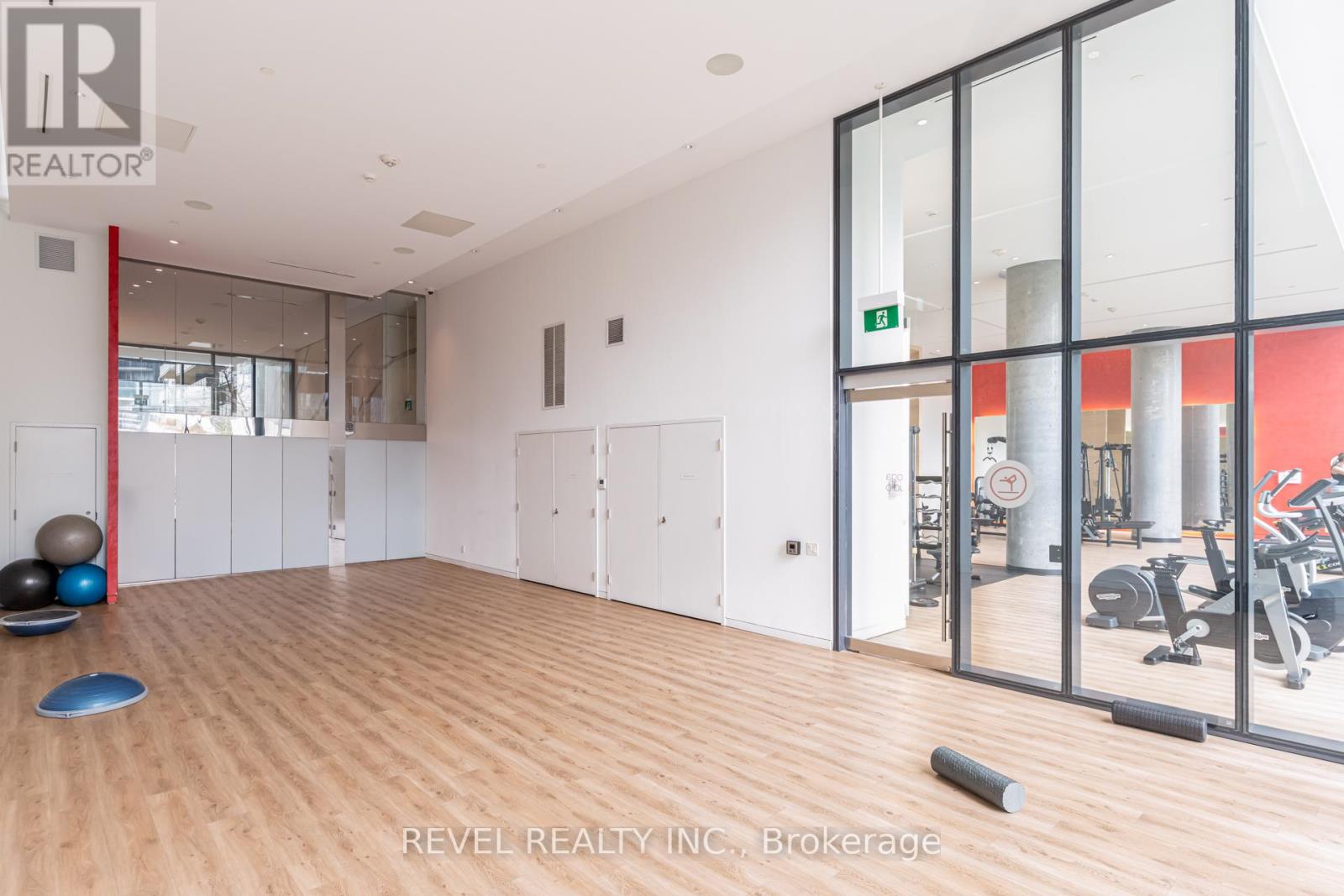 #609 185 ROEHAMPTON AVENUE - 20
