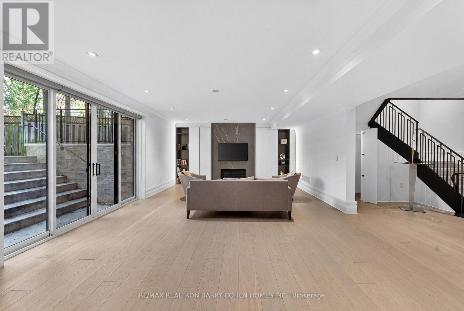 34 GREENGATE ROAD - 26