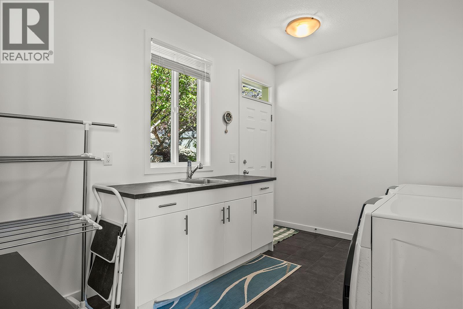 6498 Sherburn Road, Peachland