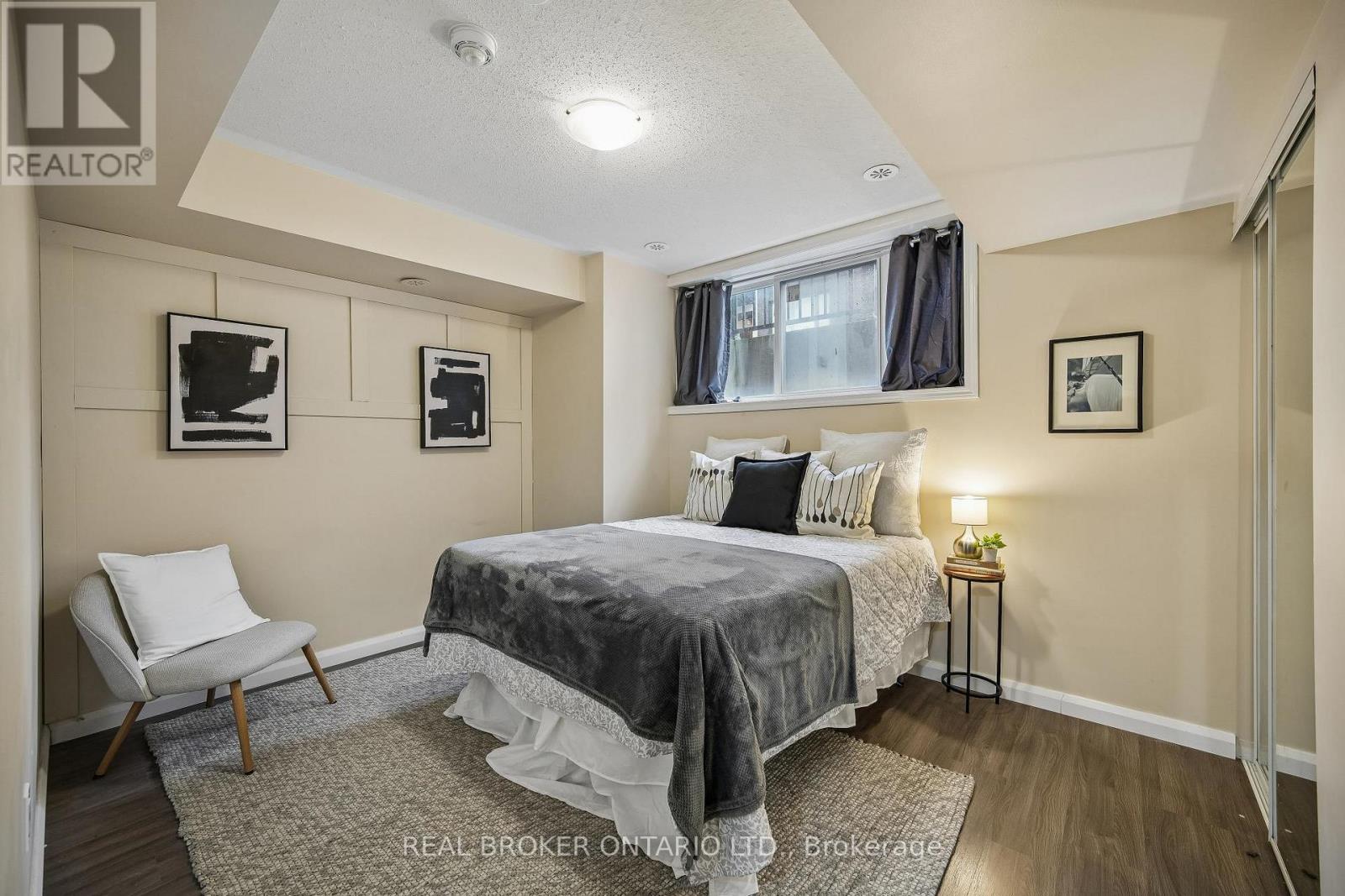 #46 26 FIELDWAY ROAD - 13