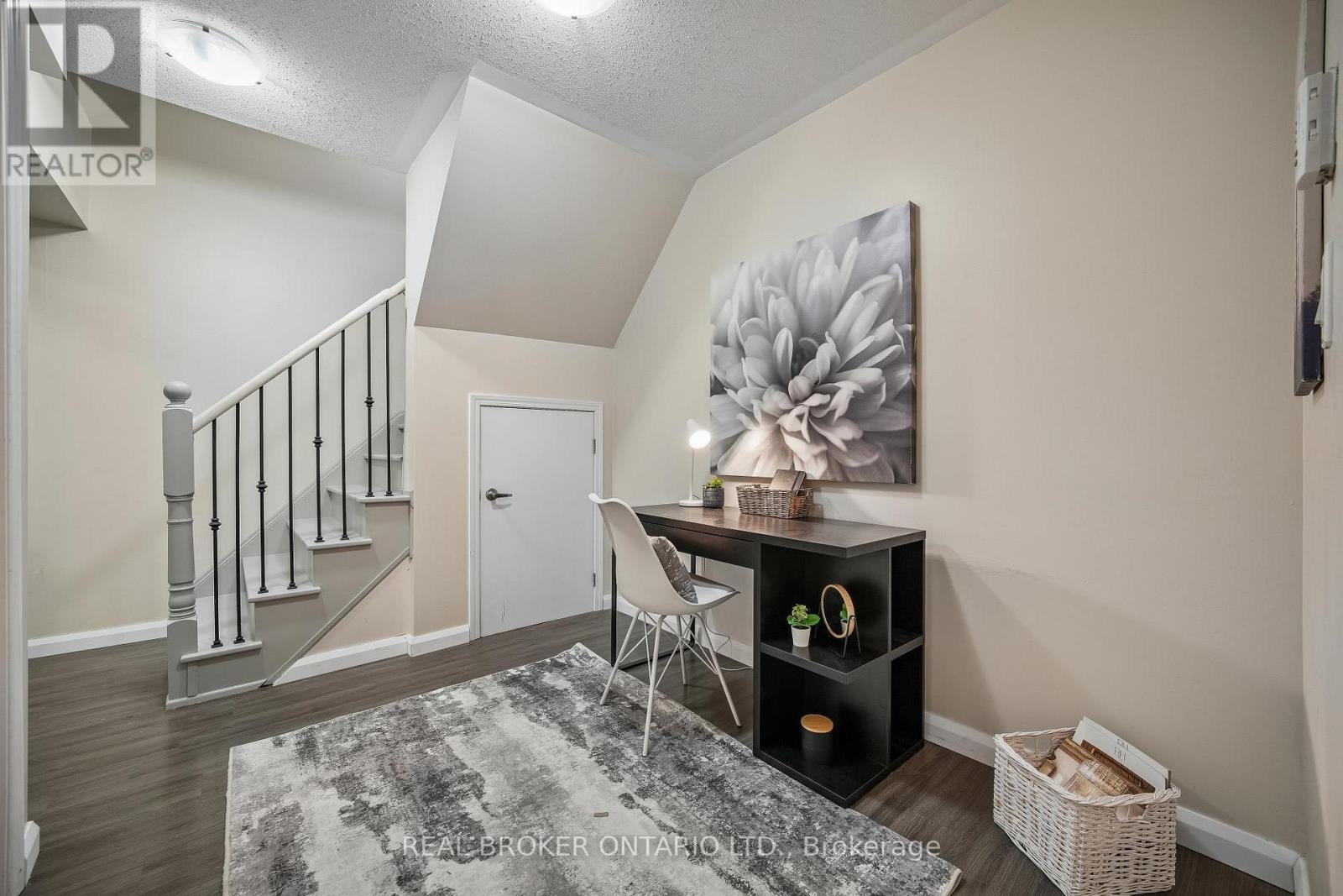 #46 26 FIELDWAY ROAD - 16