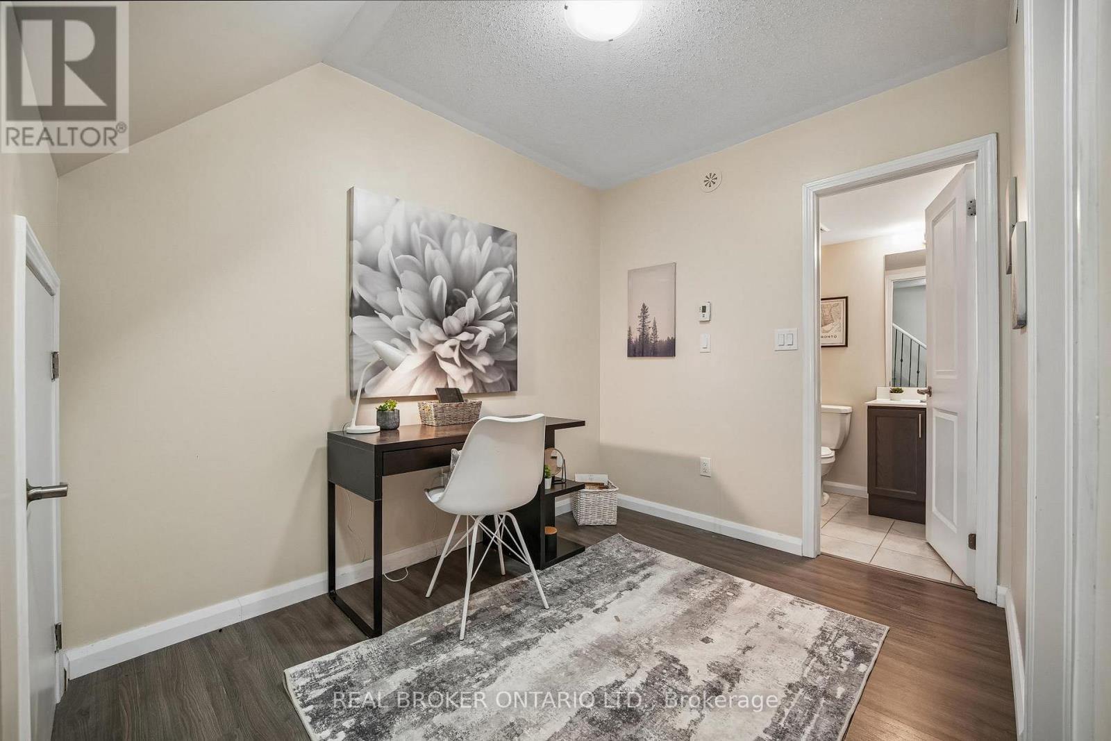 #46 26 FIELDWAY ROAD - 17