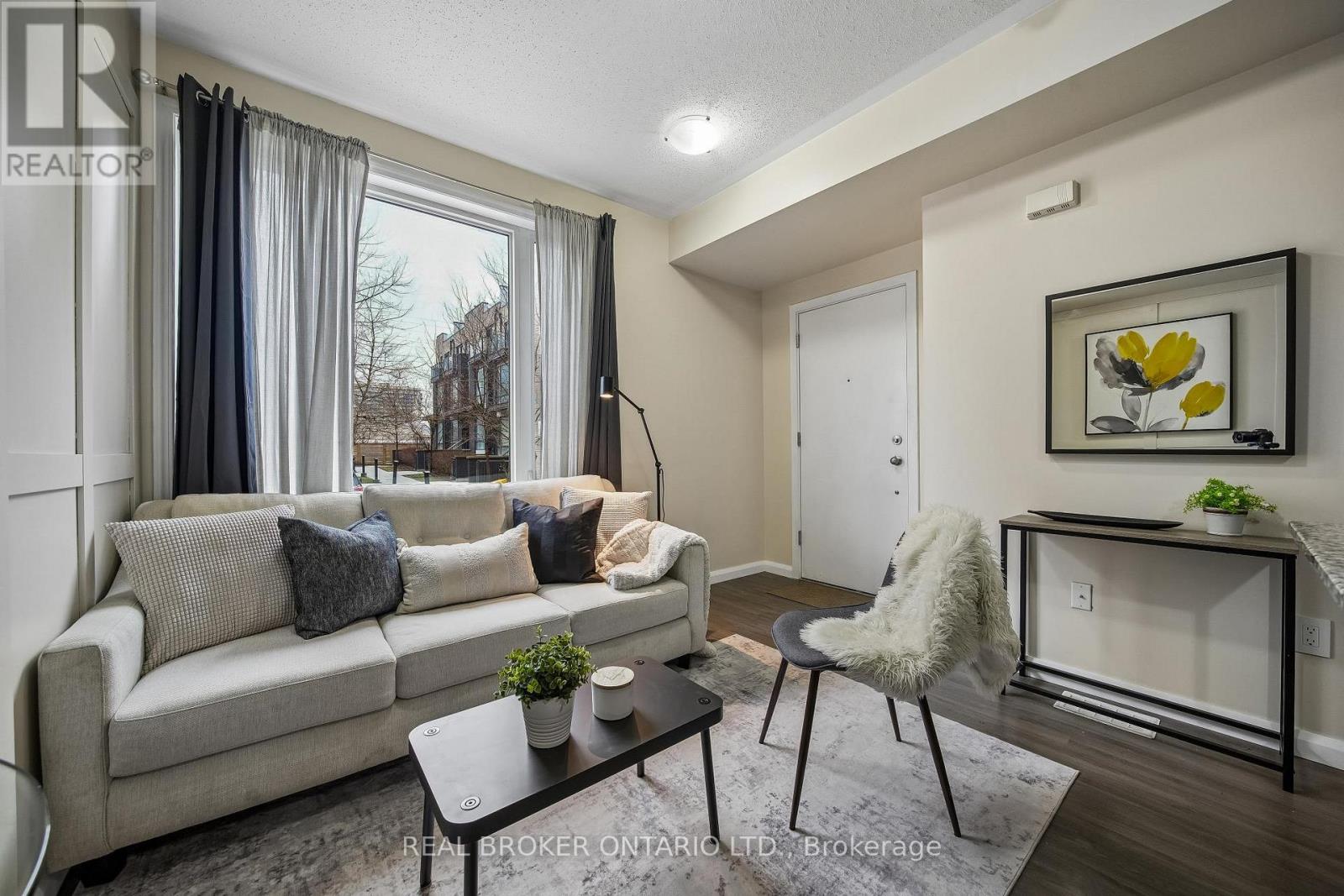 #46 26 FIELDWAY ROAD - 6
