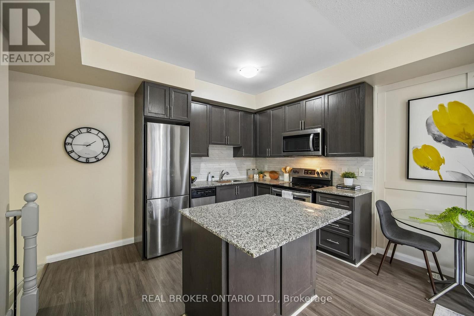 #46 26 FIELDWAY ROAD - 7