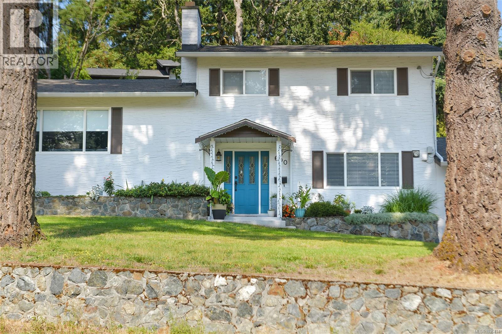 600 PHELPS Ave - Image 2