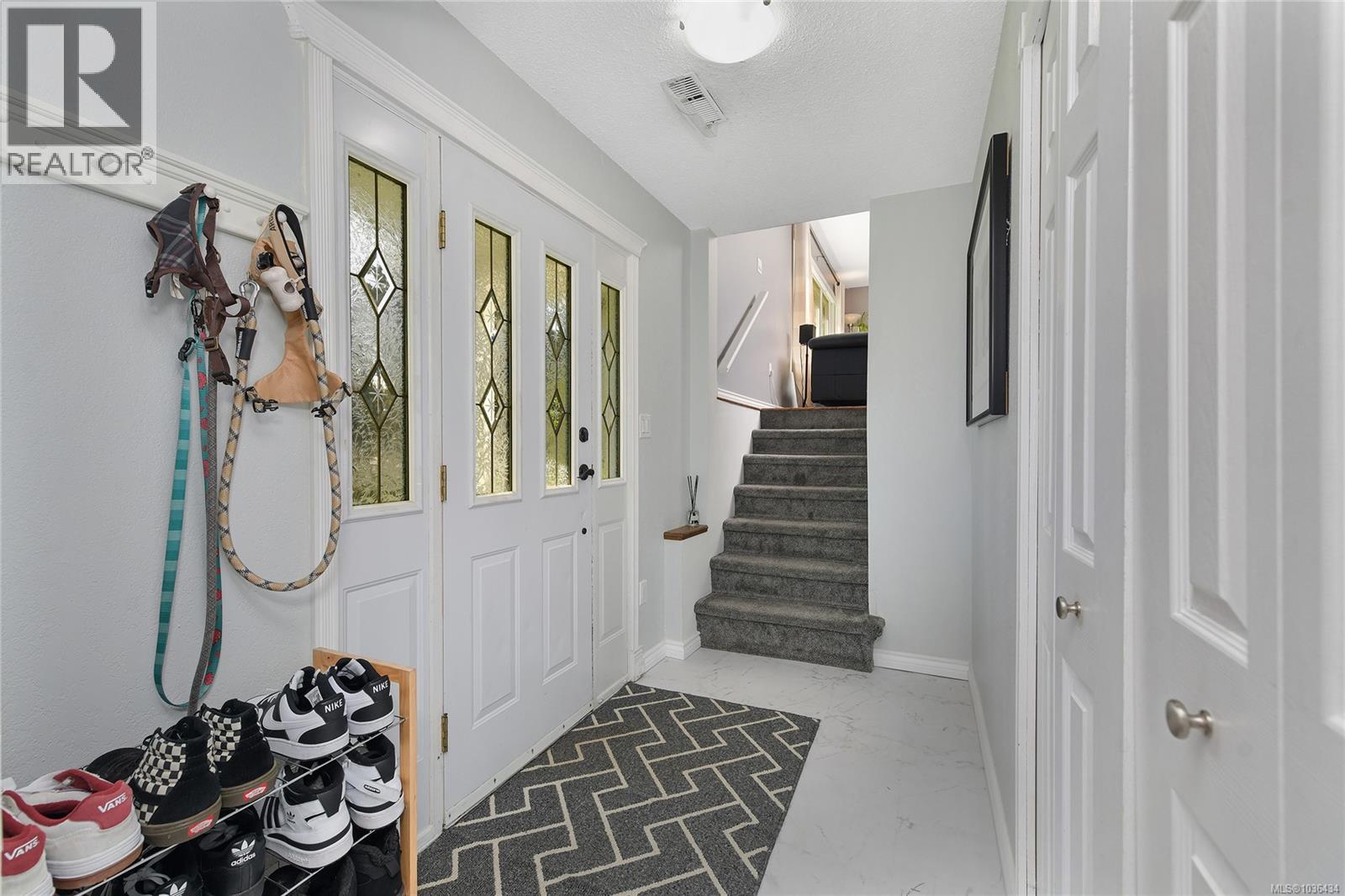 600 PHELPS Ave - 11