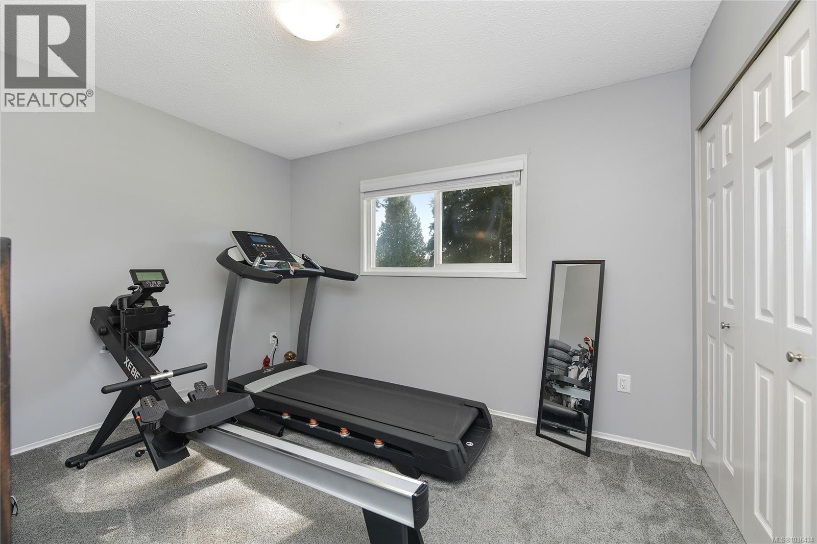 600 PHELPS Ave - 26
