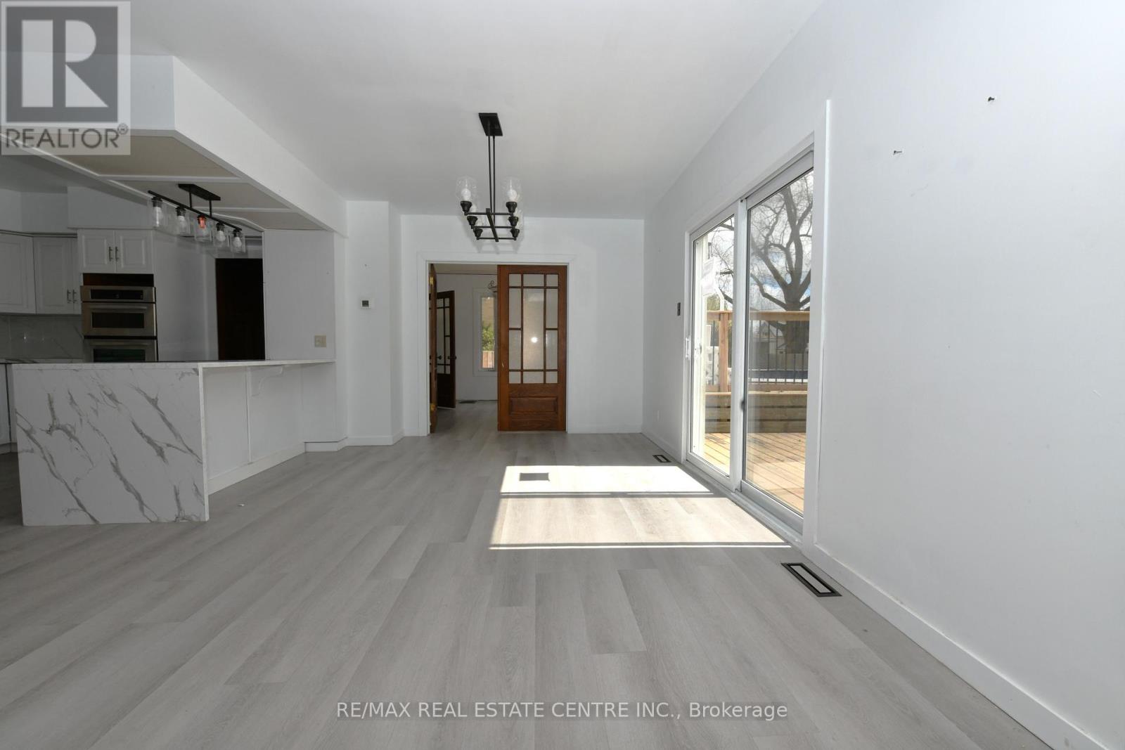 540 WELLINGTON AVENUE S - 4