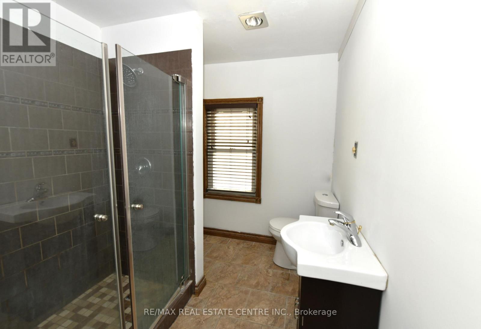 540 WELLINGTON AVENUE S - 9