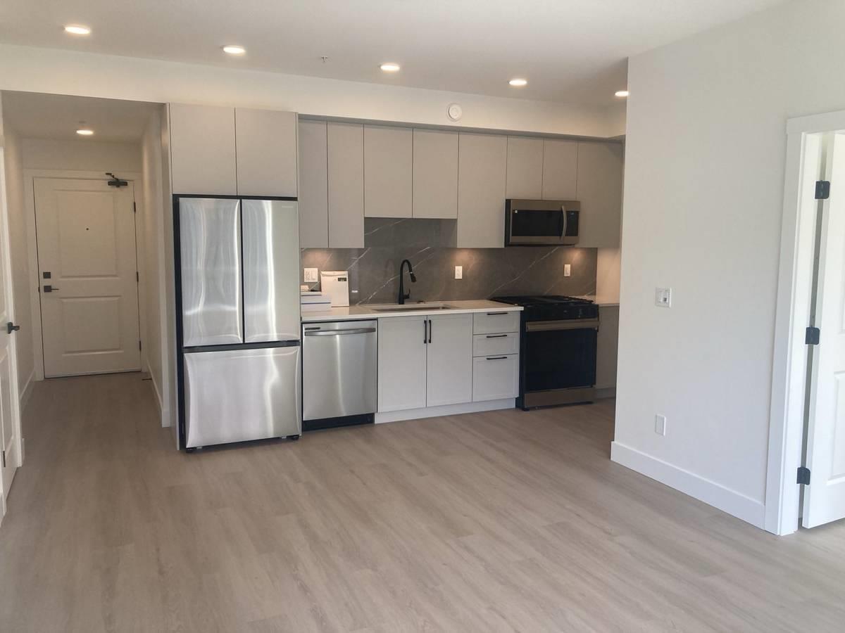 2 Bed, 2 Bath Apartment for Rent in Surrey – 514 3528 146A STREET, Surrey – MLS# R3122145 - Image 4