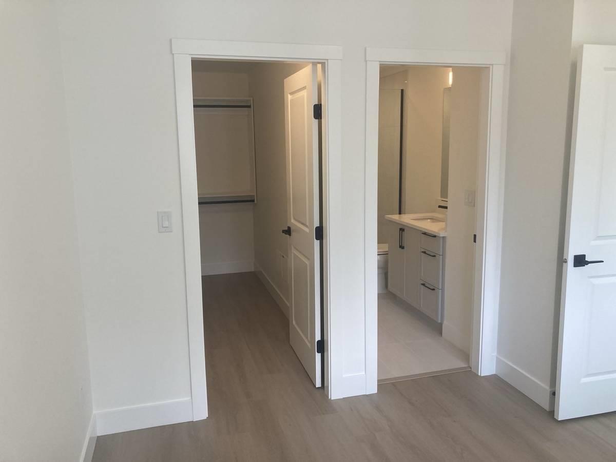2 Bed, 2 Bath Apartment for Rent in Surrey – 514 3528 146A STREET, Surrey – MLS# R3122145 - Image 5