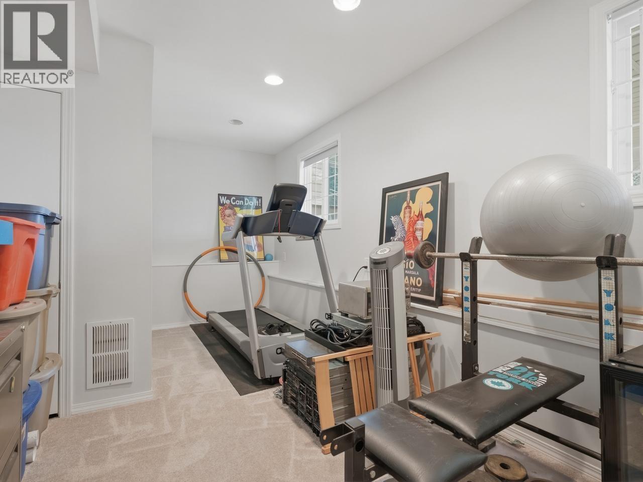 4 Bed, 3 Bath House for Sale in Burnaby – 7514 12TH AVENUE, Burnaby - Image 16