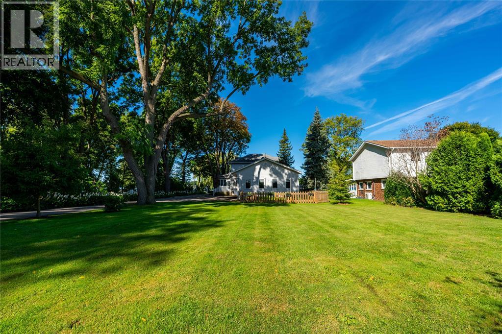 1738 ST CLAIR PARKWAY South - 27