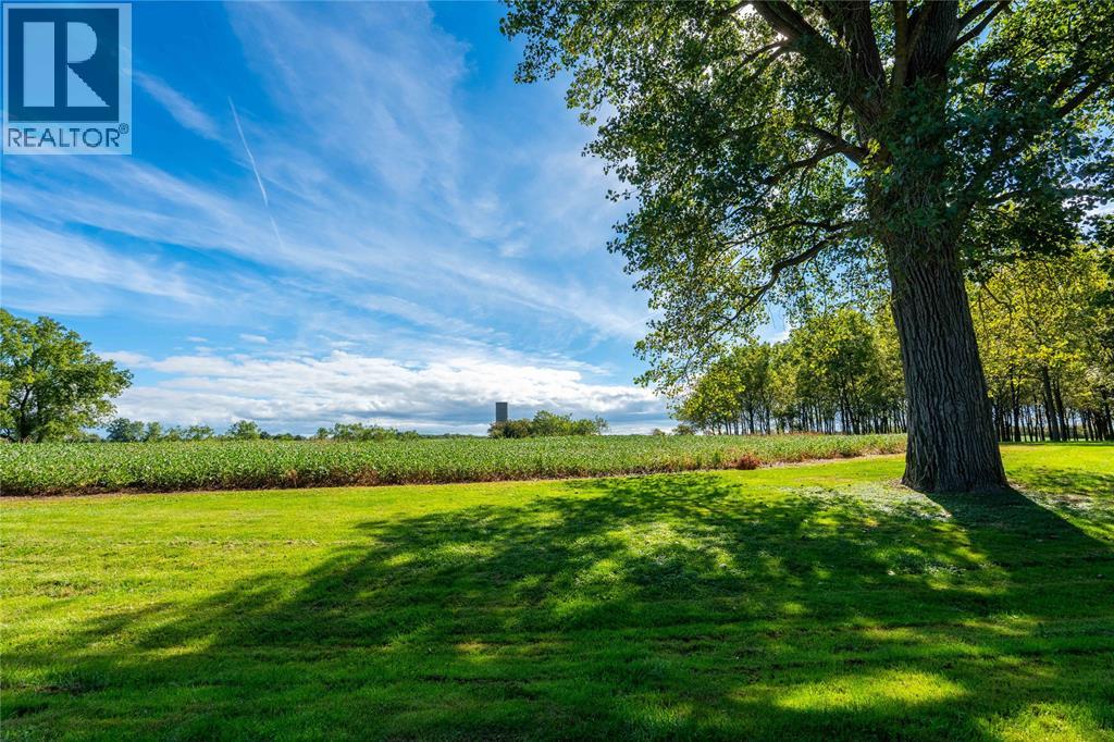 1738 ST CLAIR PARKWAY South - 39