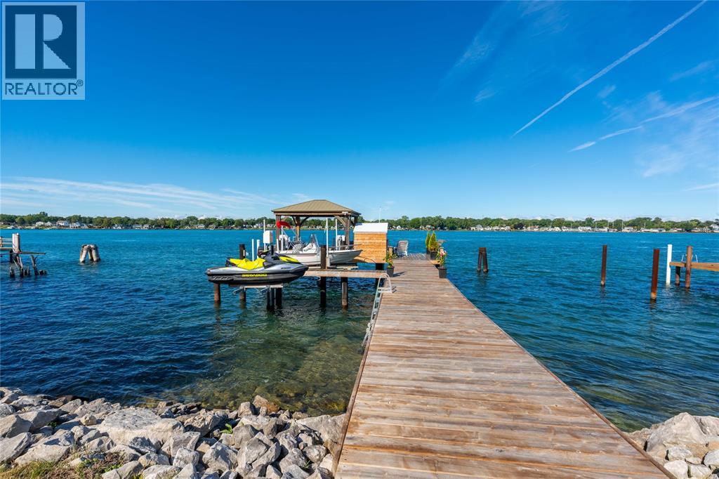 1738 ST CLAIR PARKWAY South - 42
