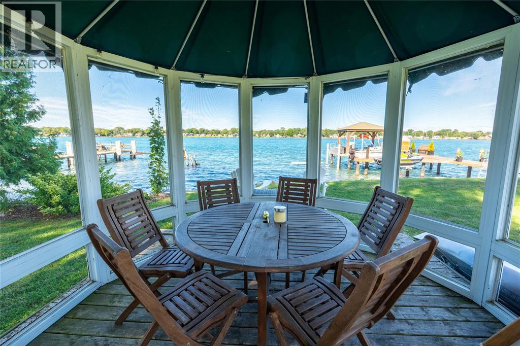 1738 ST CLAIR PARKWAY South - 47