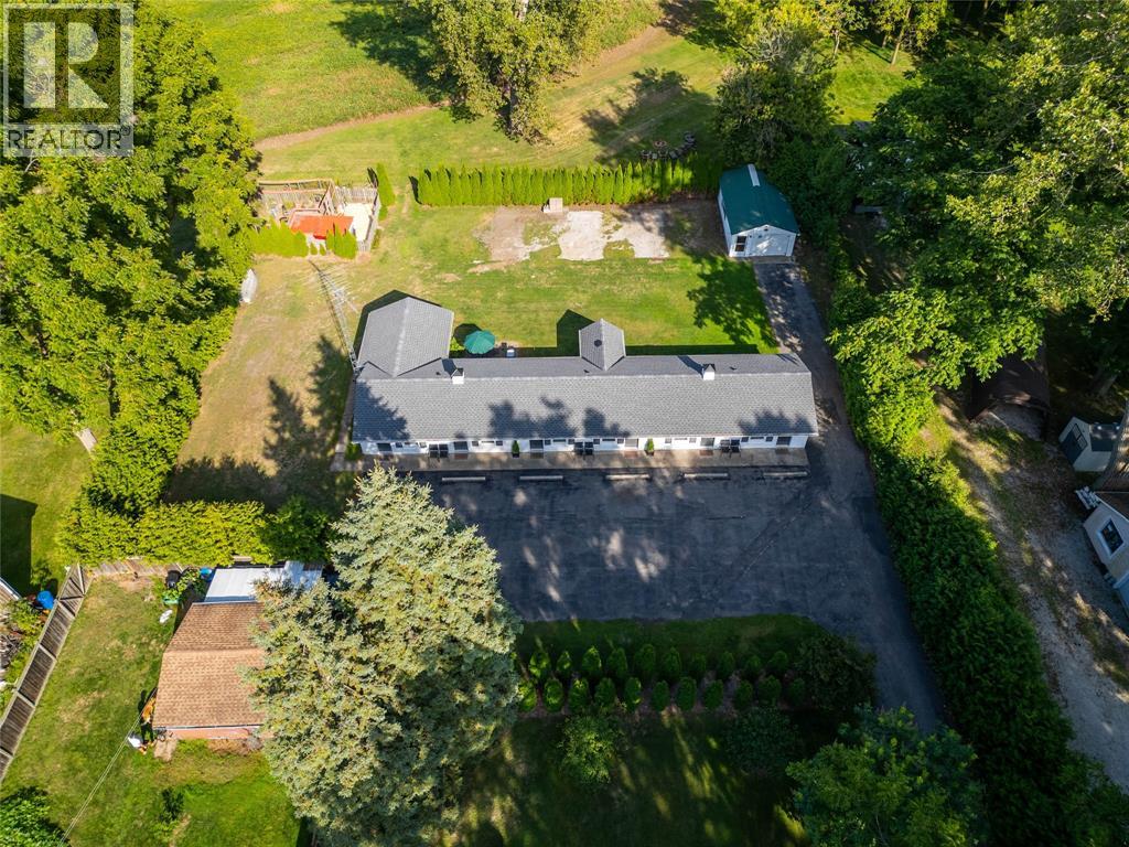 1738 ST CLAIR PARKWAY South - 48