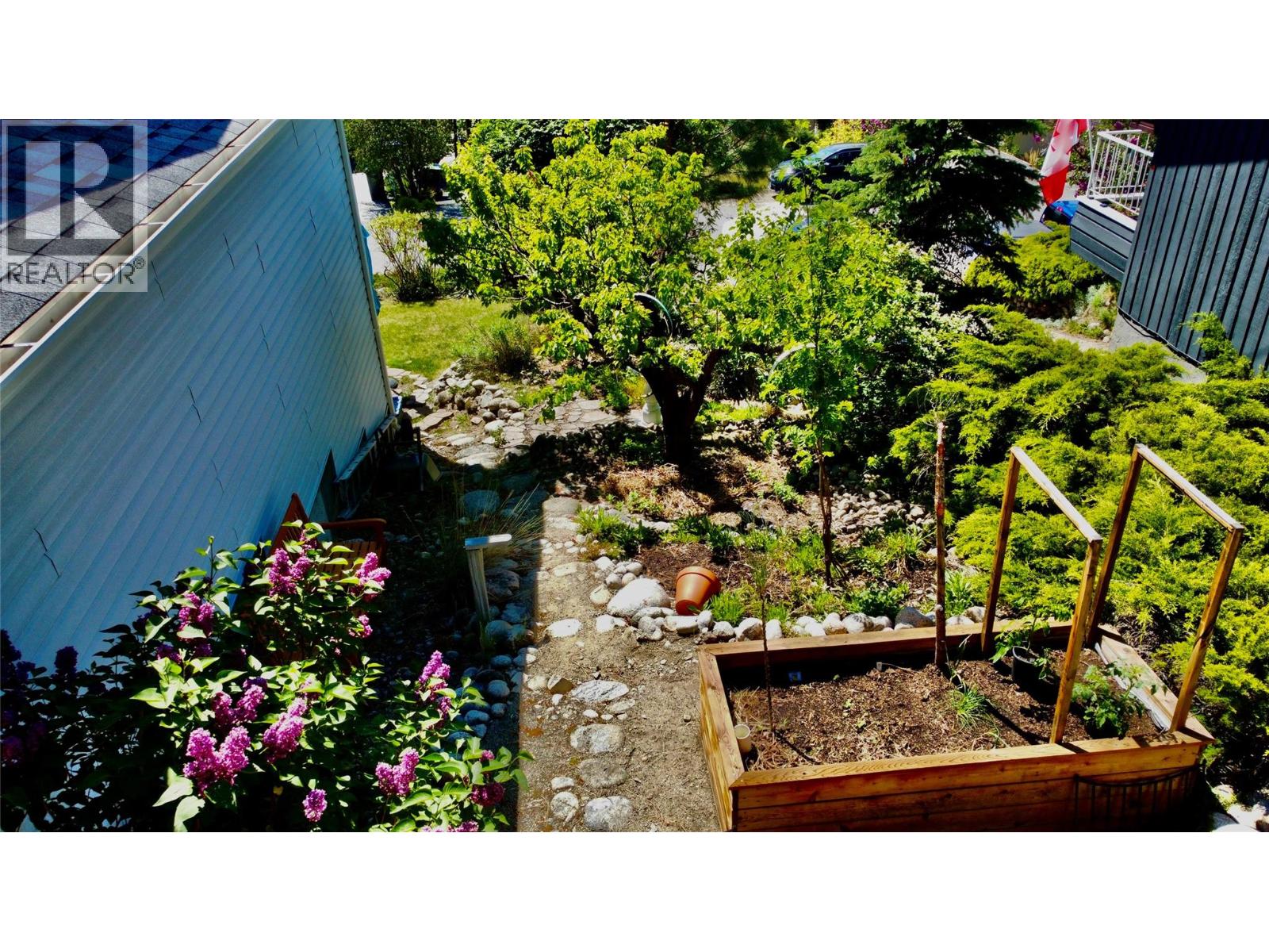 4138 4th Avenue - 75