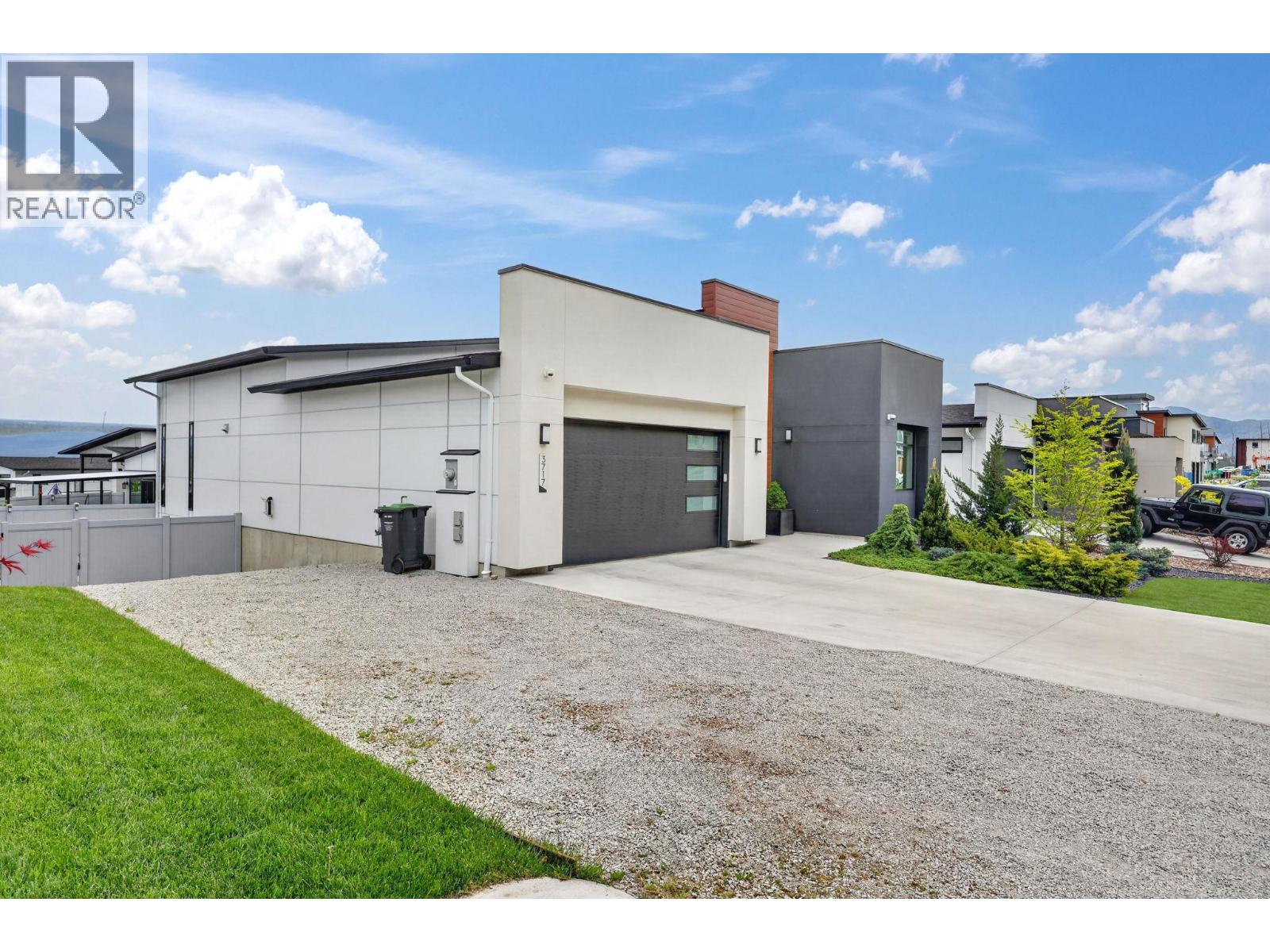  3717 Astoria Drive, West Kelowna