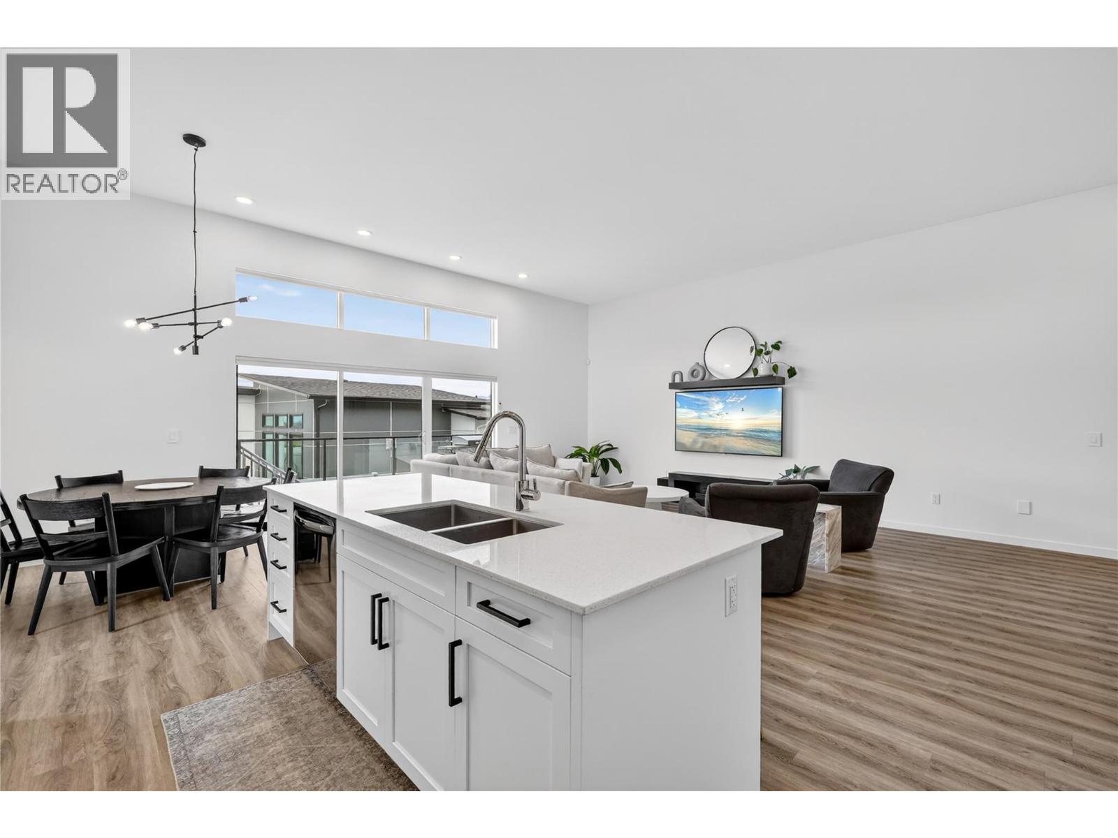  3717 Astoria Drive, West Kelowna