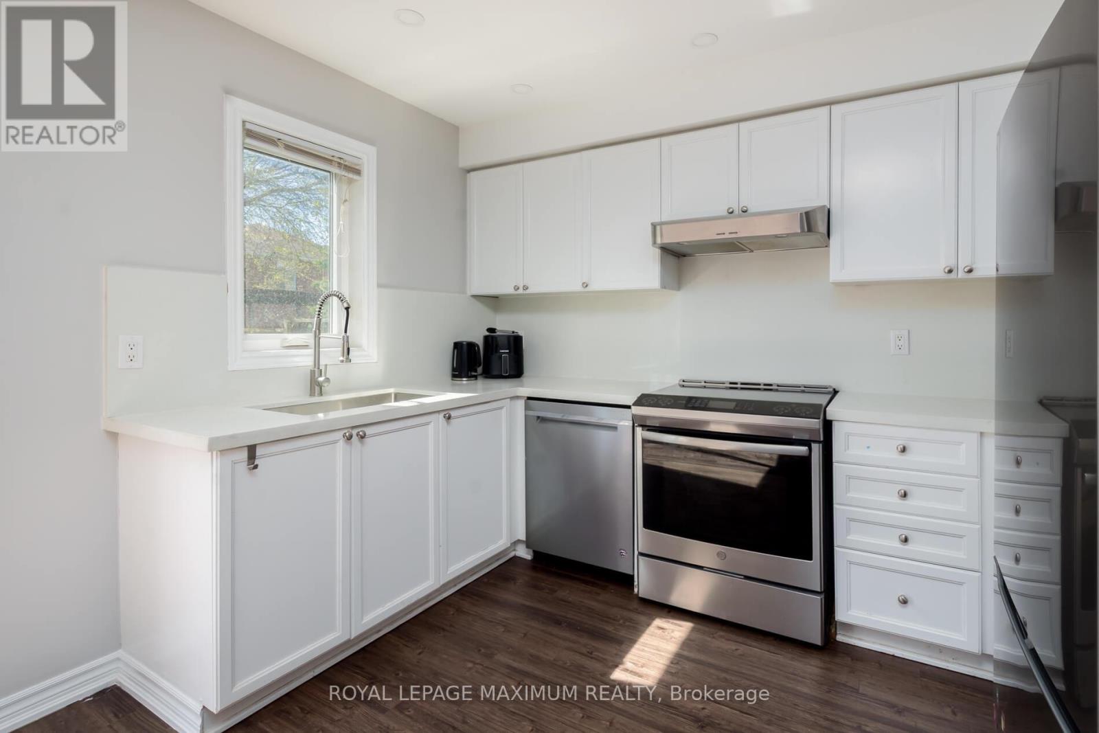 112 JORDAN DRIVE - 12