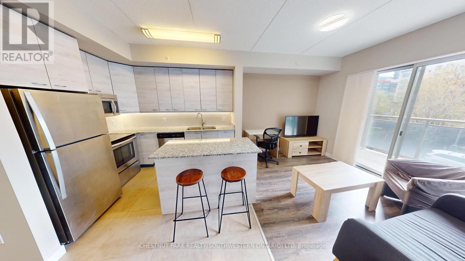 #202 280 LESTER STREET - 10