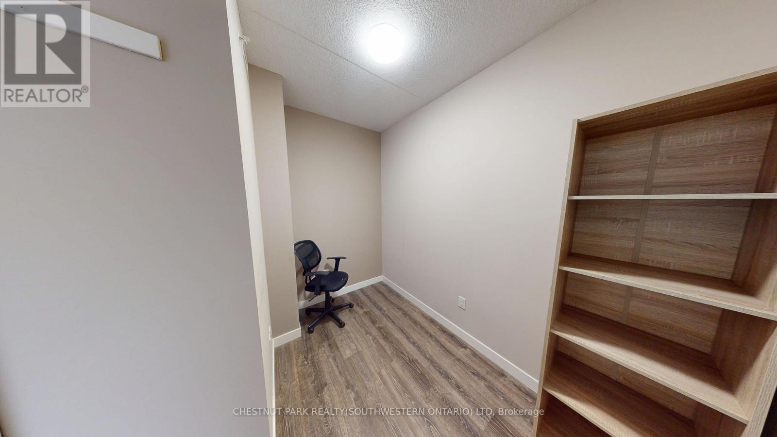 #202 280 LESTER STREET - 13
