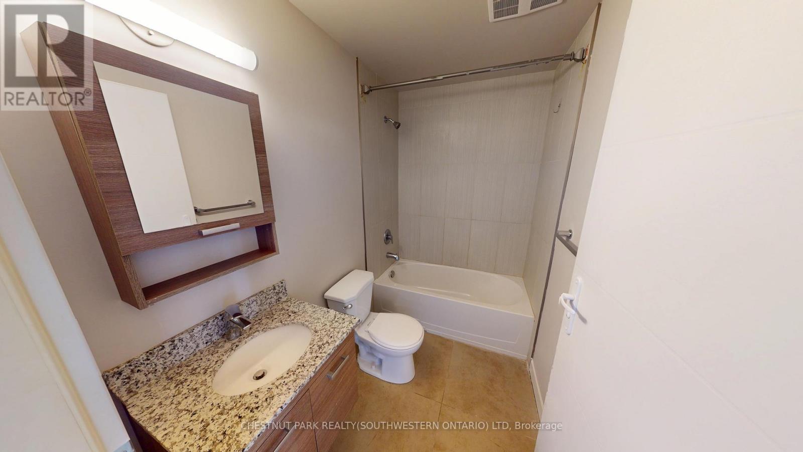 #202 280 LESTER STREET - 14