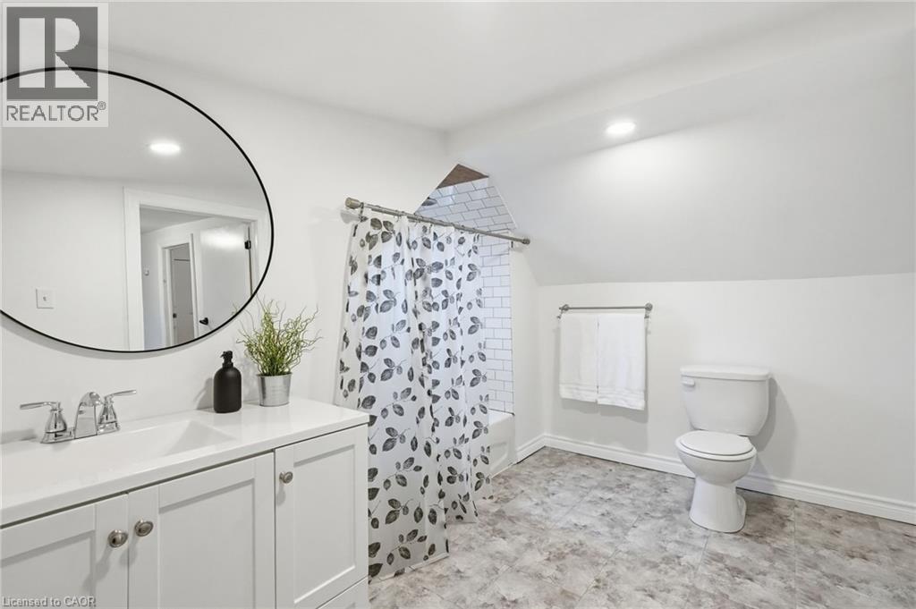 44 WHITFIELD Avenue - 25