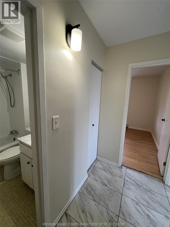 1580 MOY AVENUE Unit# 201, Windsor, Ontario, N8X4S9 — Photo 3