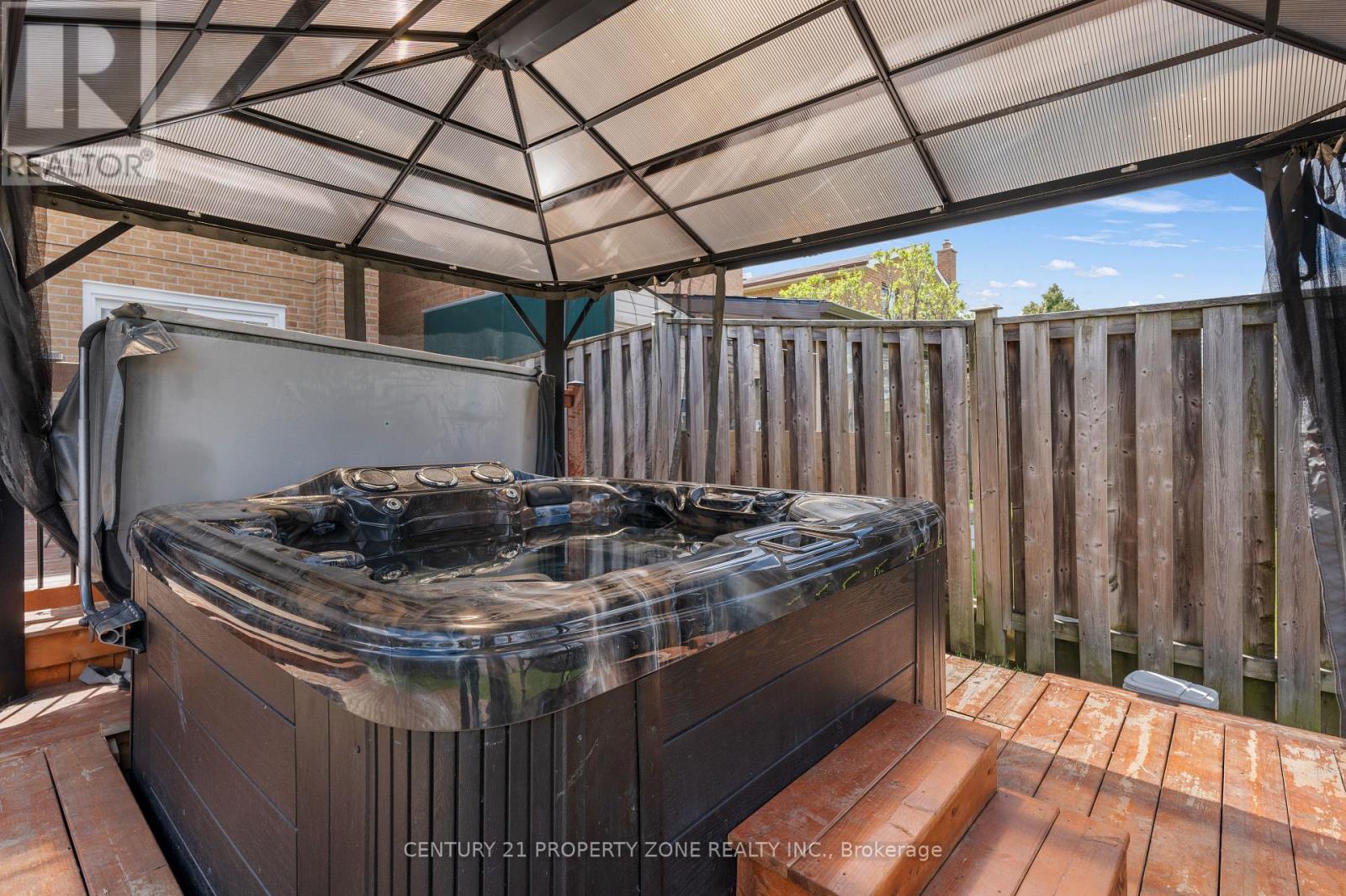 240 SIMMONS BOULEVARD - 31