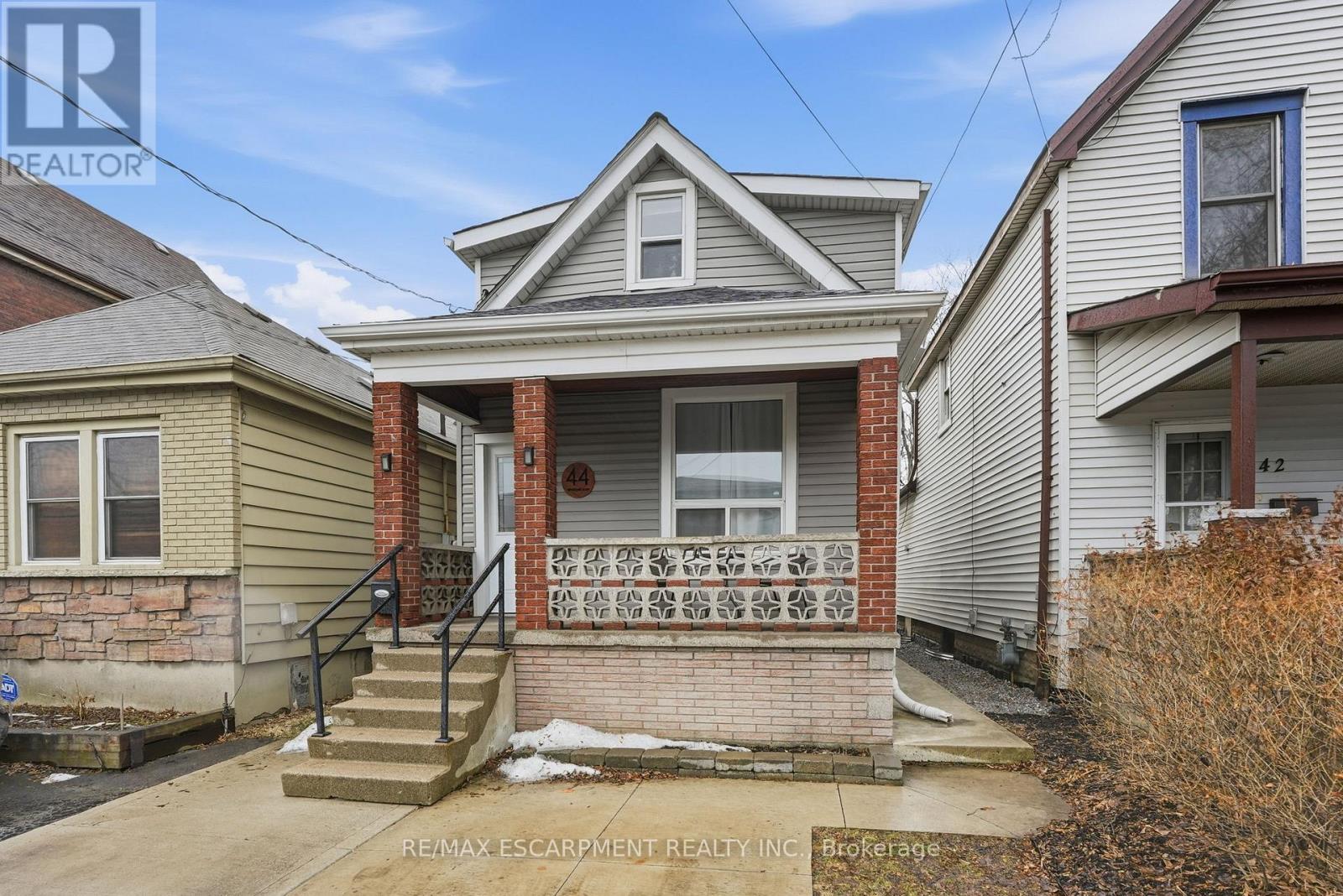44 WHITFIELD AVENUE - 2