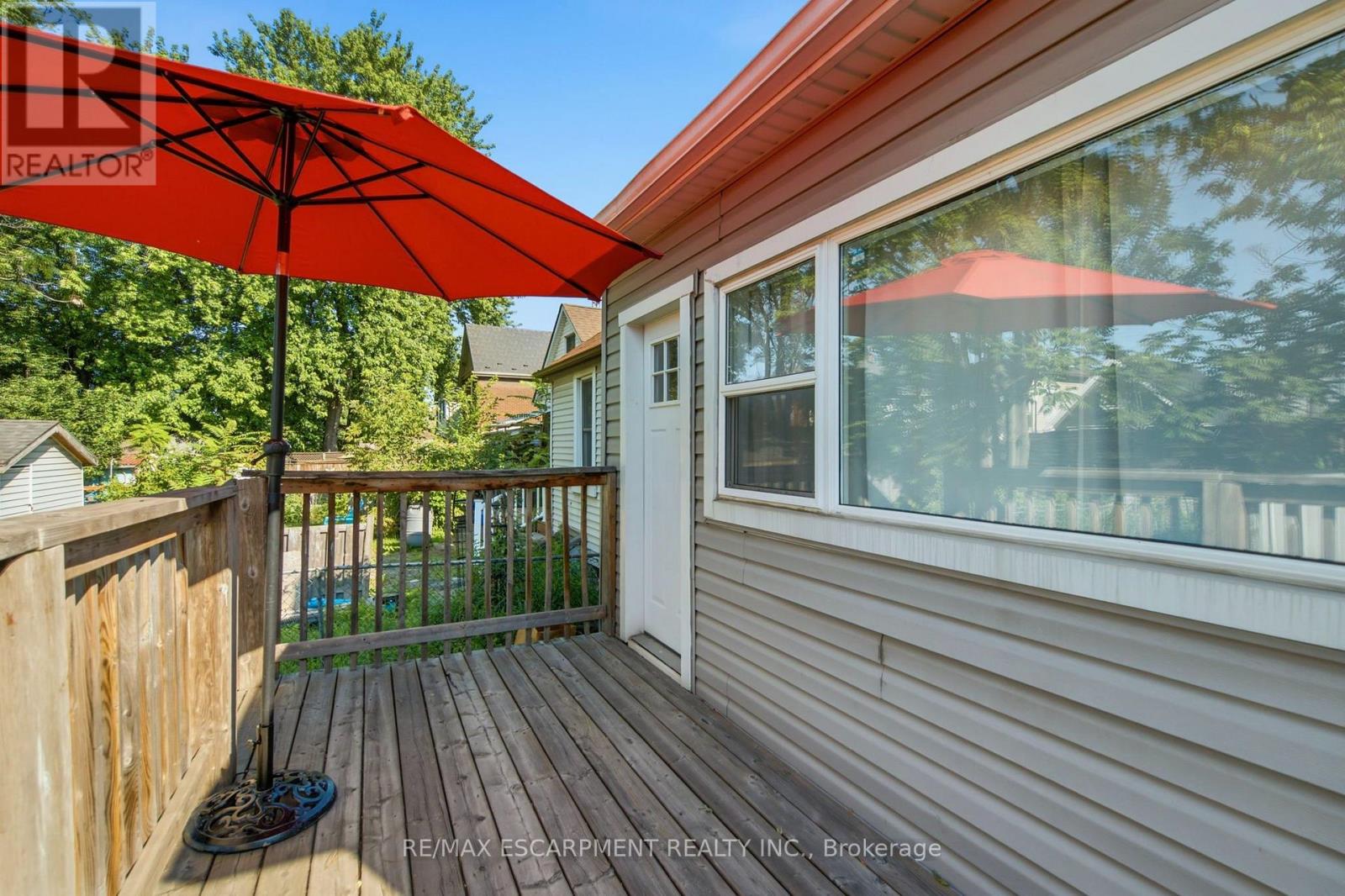 44 WHITFIELD AVENUE - 33