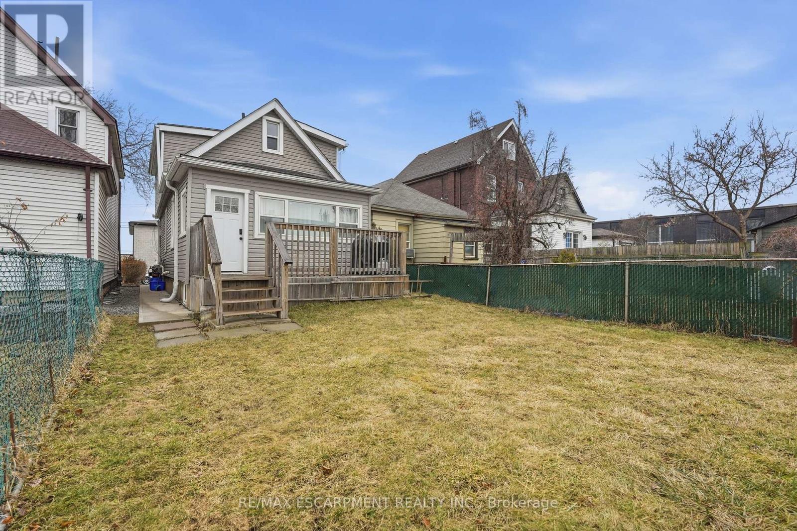 44 WHITFIELD AVENUE - 38
