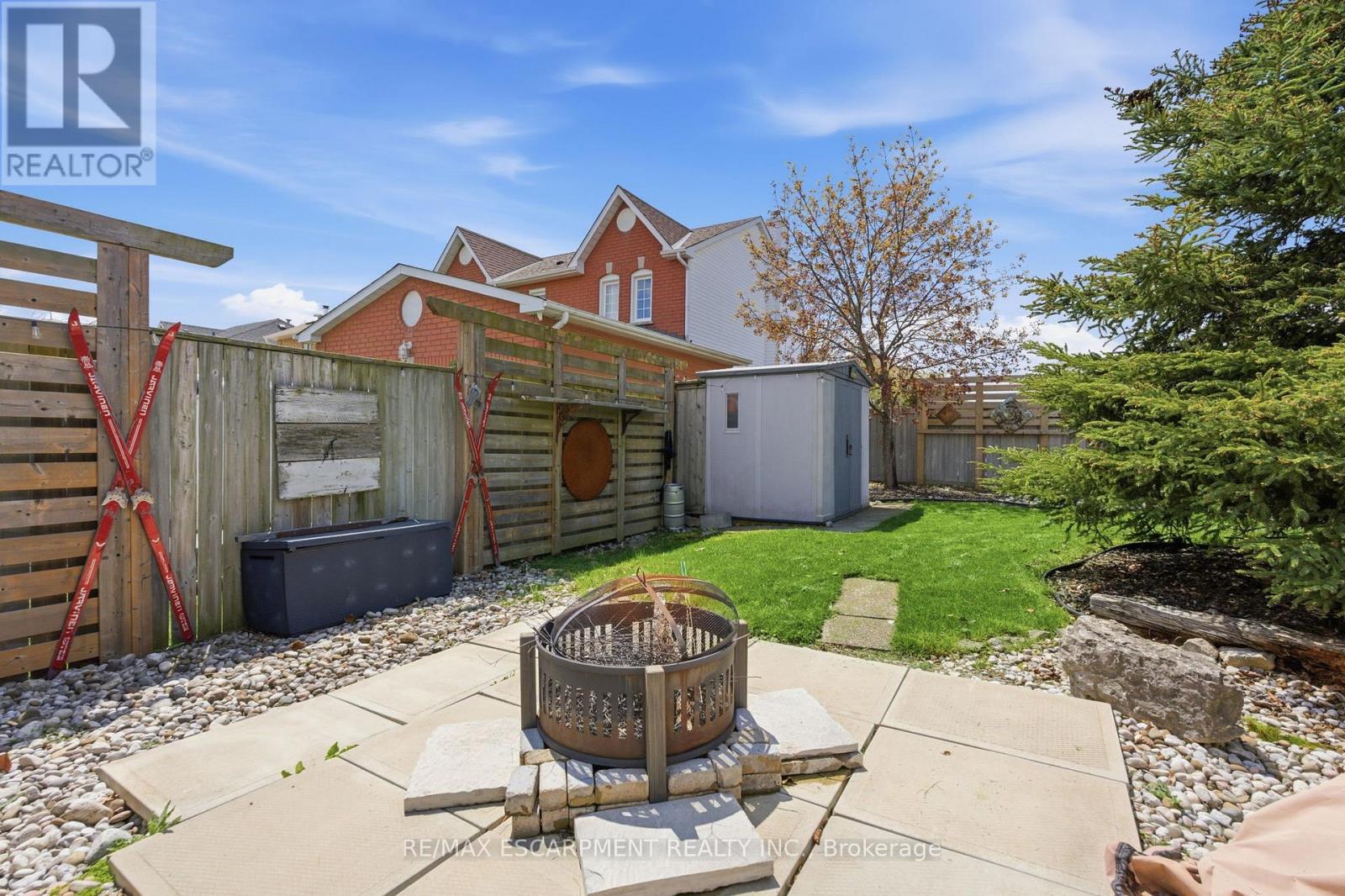 10 ROCKHAVEN LANE - 41