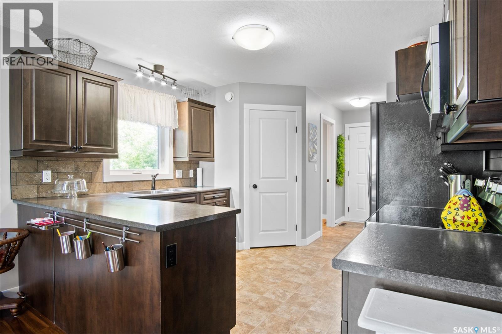 106 2nd AVENUE N - 9