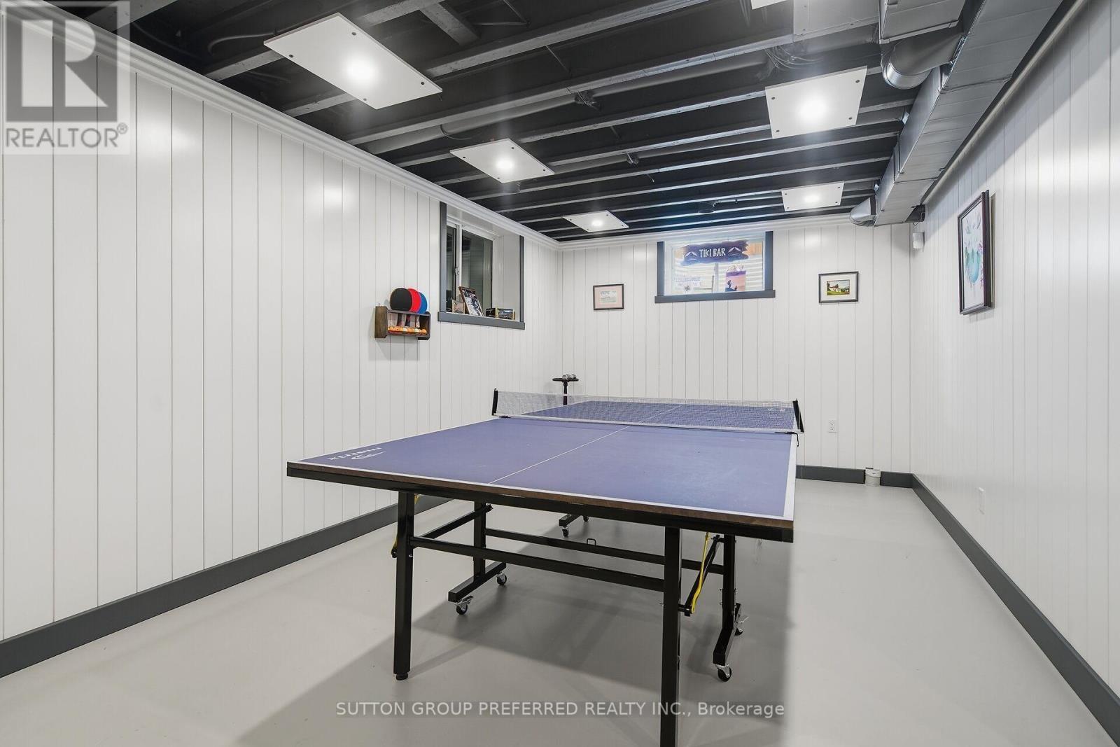 215 LEITCH STREET - 34