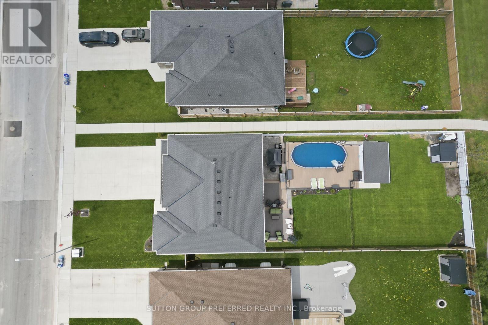 215 LEITCH STREET - 37