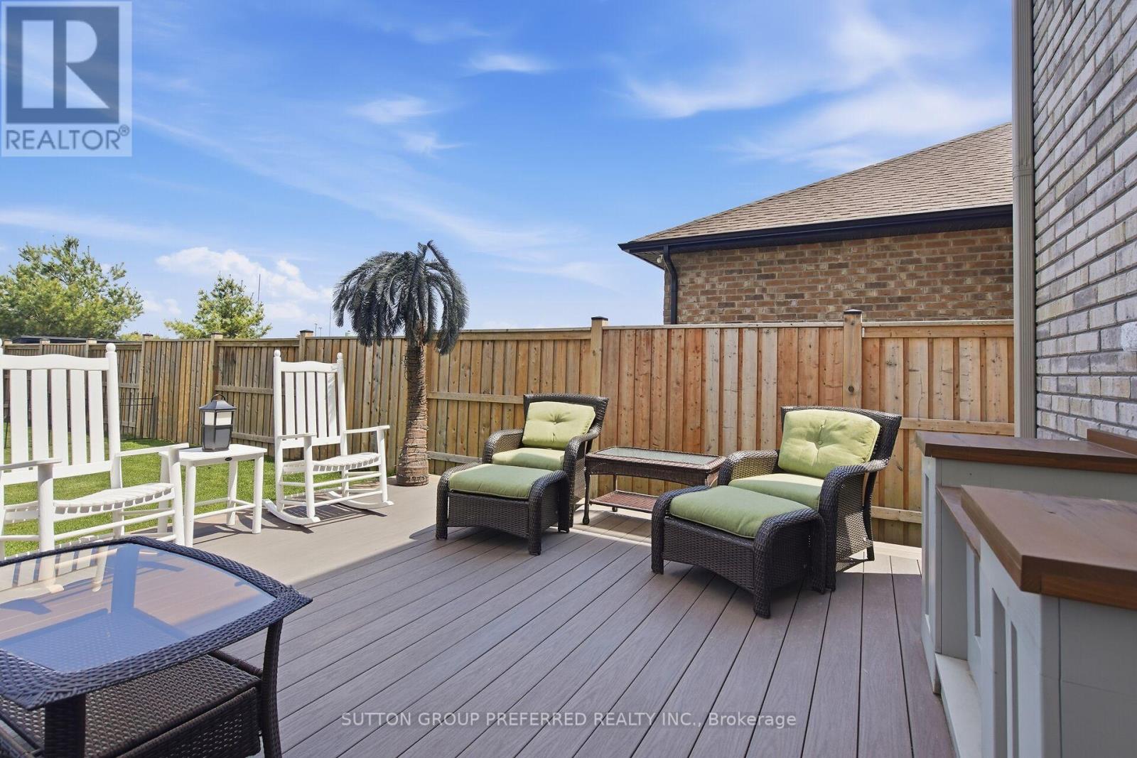 215 LEITCH STREET - 39